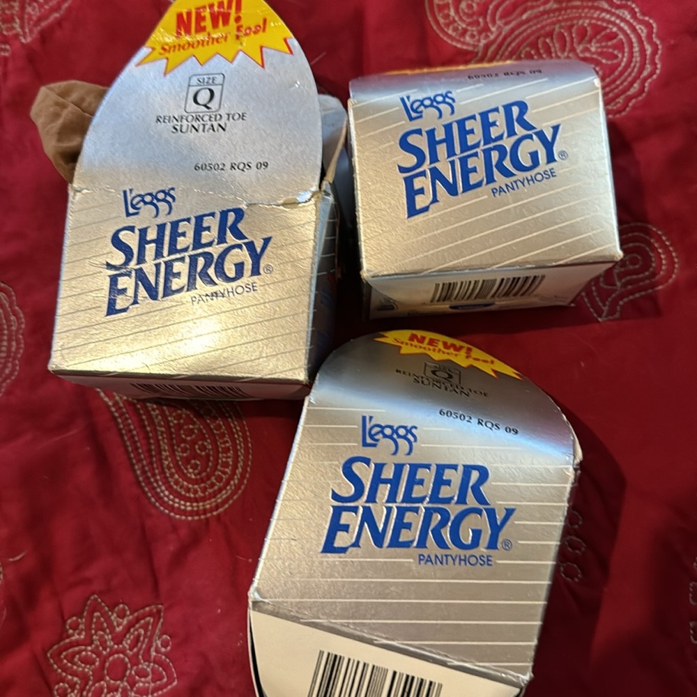 NIB 3 boxes L’eggs pure energy pantyhose suntan size Q